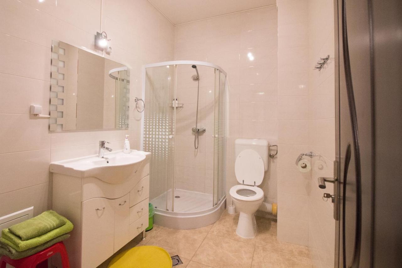 Intim Studio Flat Arad Ngoại thất bức ảnh
